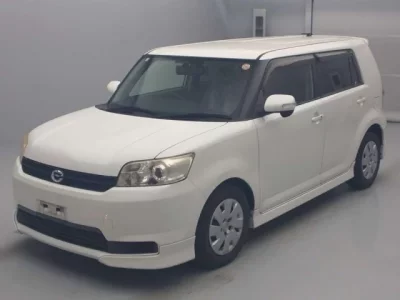 Toyota COROLLA RUMION