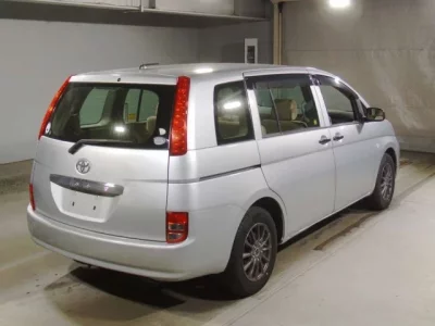 Toyota ISIS
