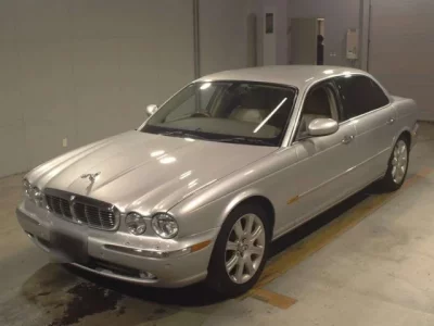 Jaguar XJ SERIES