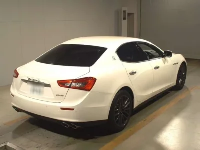 Maserati GHIBLI
