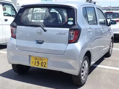 Daihatsu MIRA E S