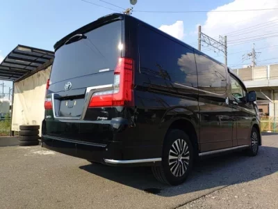 Toyota GRANACE