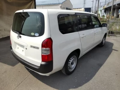 Toyota SUCCEED