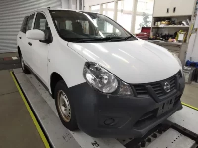 Nissan AD
