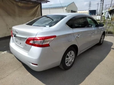 Nissan SYLPHY