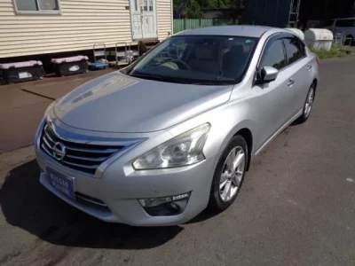 Nissan TEANA