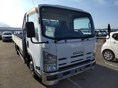 Isuzu ELF