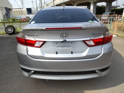 Honda GRACE