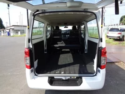 Nissan CARAVAN VAN
