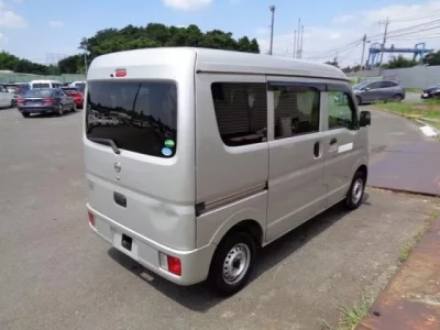 Nissan CLIPPER VAN