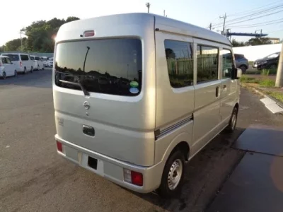 Nissan CLIPPER VAN
