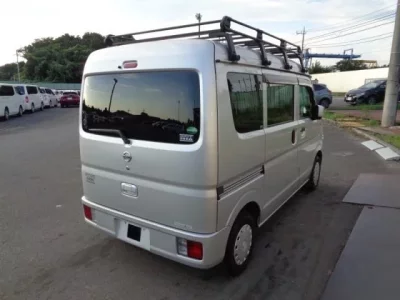 Nissan CLIPPER VAN