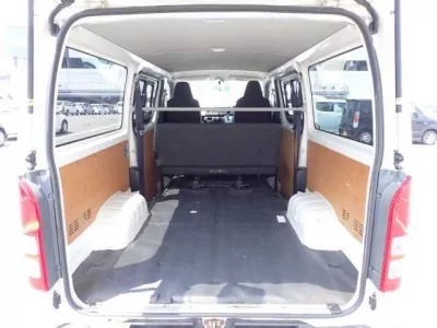 Toyota REGIUS ACE VAN