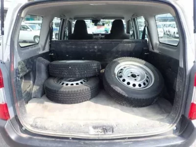 Toyota SUCCEED