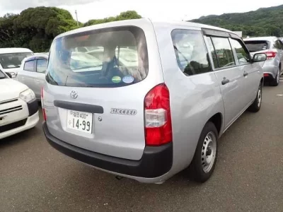 Toyota SUCCEED