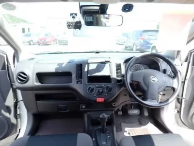 Nissan AD
