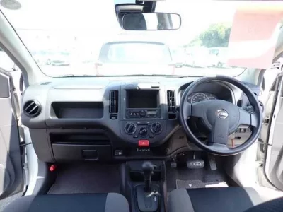 Nissan AD