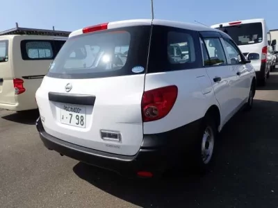 Nissan AD