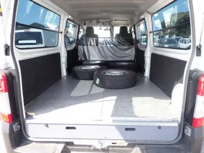 Nissan CARAVAN VAN