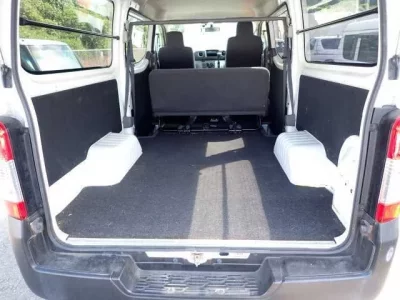 Nissan CARAVAN VAN