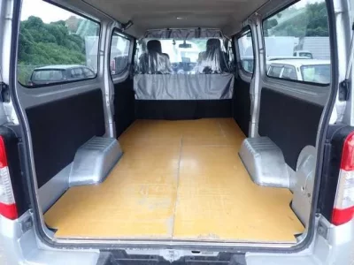 Nissan CARAVAN VAN