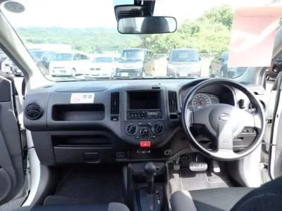 Nissan AD