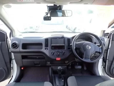 Nissan AD