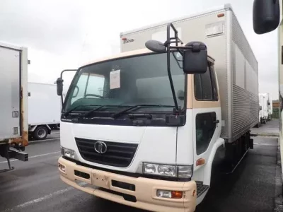 Nissan CONDOR