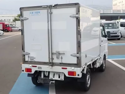 Nissan CLIPPER TRUCK