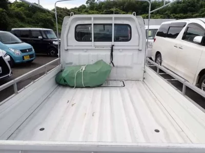 Nissan CLIPPER TRUCK