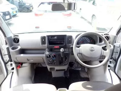 Nissan CLIPPER VAN