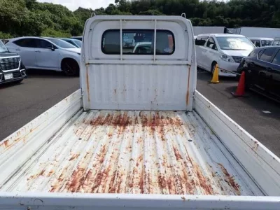 Nissan CLIPPER TRUCK