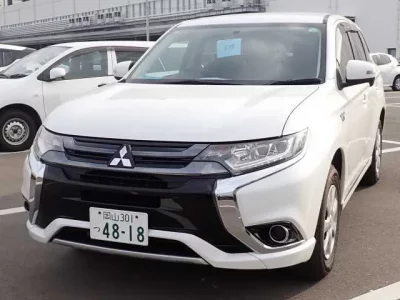 Mitsubishi OUTLANDER PHEV
