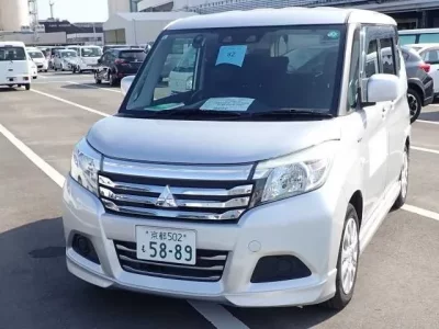 Mitsubishi DELICA D2