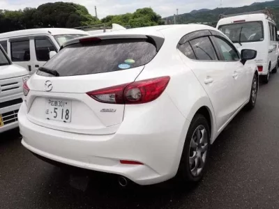 Mazda AXELA