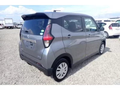 Mitsubishi EK X