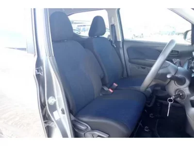 Mitsubishi EK X