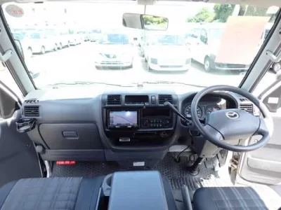Mazda BONGO VAN