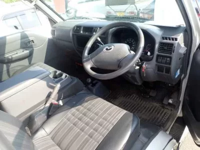 Mazda BONGO VAN