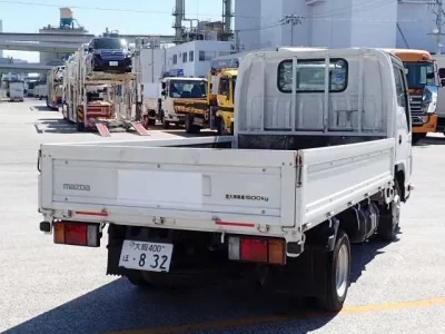 Mazda TITAN