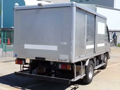 Isuzu ELF