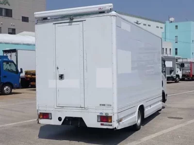 Isuzu ELF