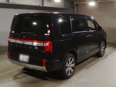 Mitsubishi DELICA D5