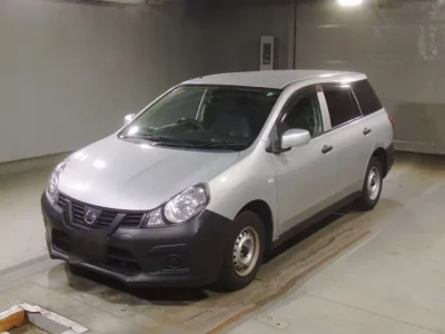 Nissan AD