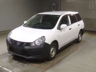 Nissan AD