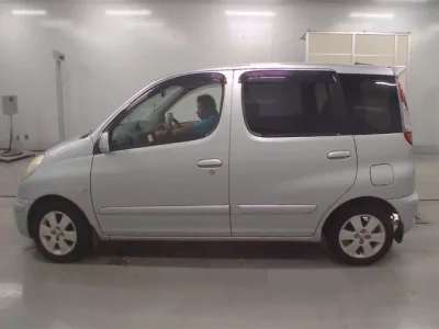 Toyota FUNCARGO