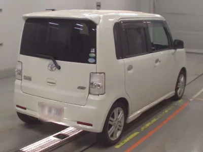 Toyota PIXIS SPACE