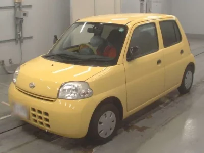 Daihatsu Esse