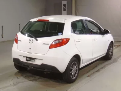 Mazda DEMIO