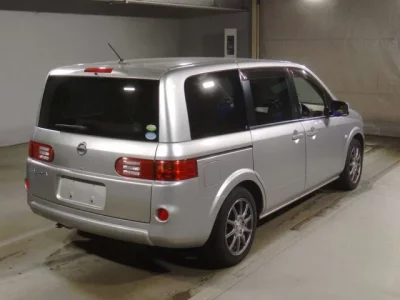 Nissan LAFESTA